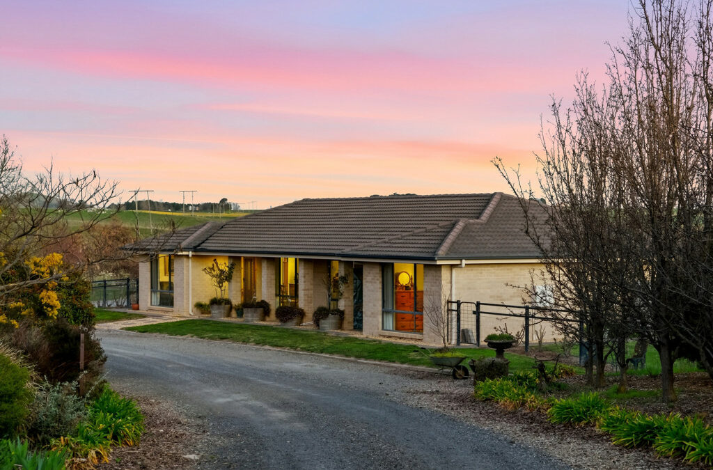 6 Kittys Creek Road, Marchmont